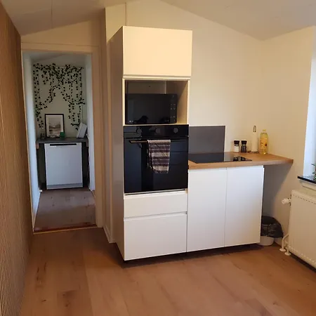 Apartment - 500 M From Legohouse